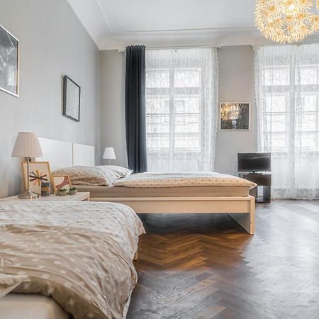 Bright Studio Close To Charles Bridge And Prague Castle Διαμέρισμα Εξωτερικό φωτογραφία