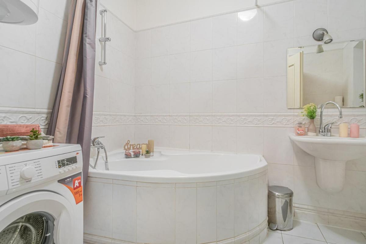 Bright Studio Close To Charles Bridge And Prague Castle Διαμέρισμα Εξωτερικό φωτογραφία